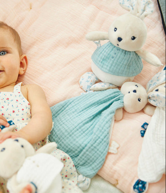 Kaloo – Cuddle cloth Rabbit Peace Dove