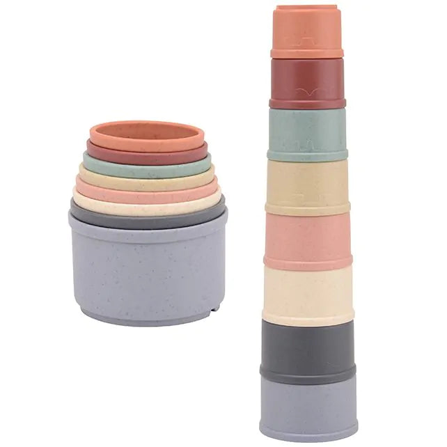 Stackable cups made of bioplastic - Jouéco