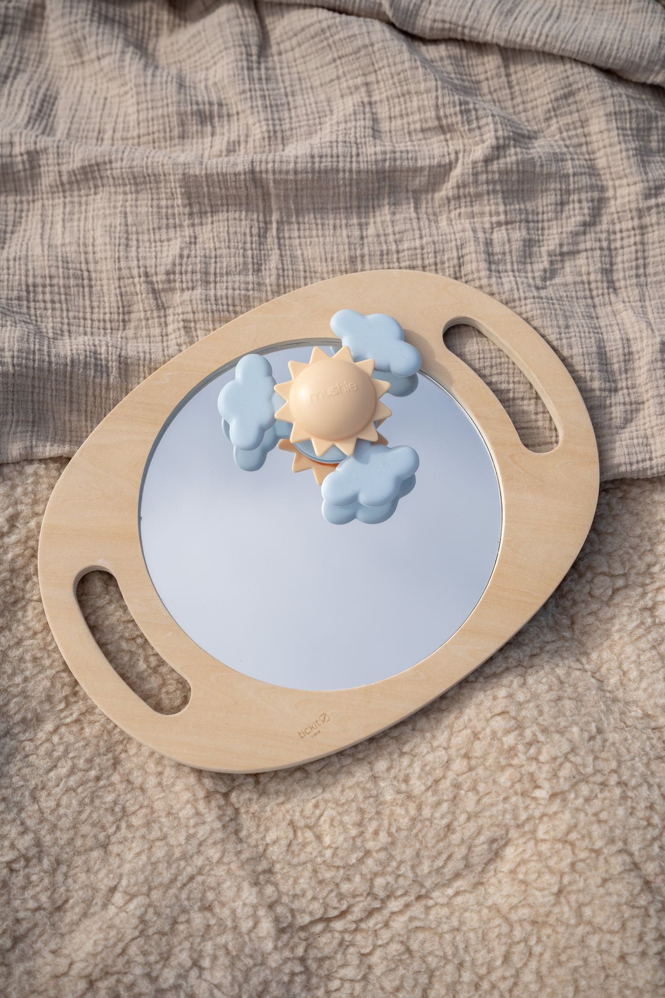 Houten handspiegel Tickit - Tummytime & zelfontdekking