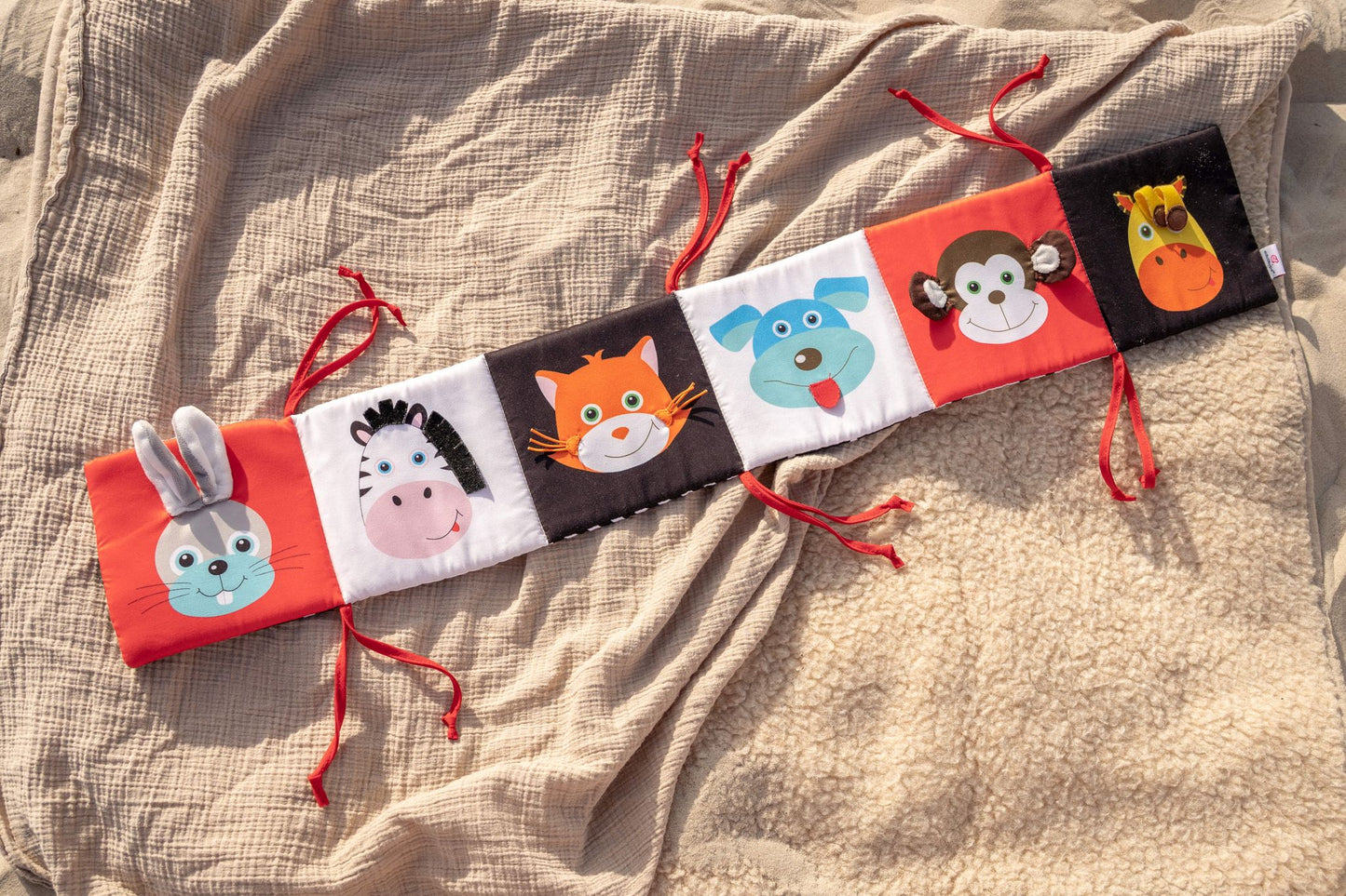 Edushape my first black and white book - cognitive development &amp; tummy time