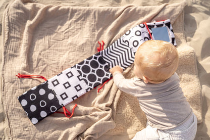 Edushape my first black and white book - cognitive development &amp; tummy time